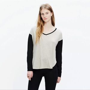 Madewell Womens Gray & Black Anthem Tee in Color Block Long Sleeve Size XS